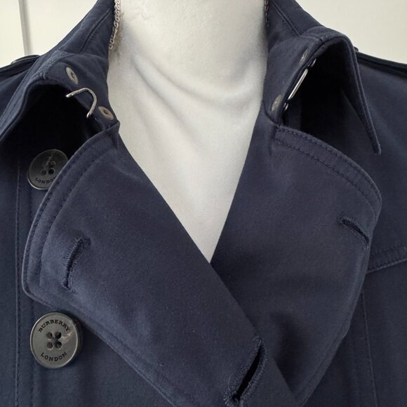 Burberry Navy Double-Breasted Trench Coat Size M / US 6 / Burberry Size 8 - Picture 7 of 16